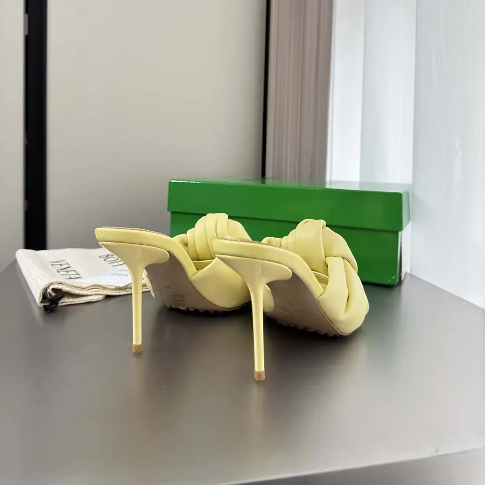 Bottega Veneta Cherry Mule in Supple Nappa Leather for Women in Butter Yellow Bottega Veneta Cherry Mule in Supple Nappa Leather for Women in Butter Yellow