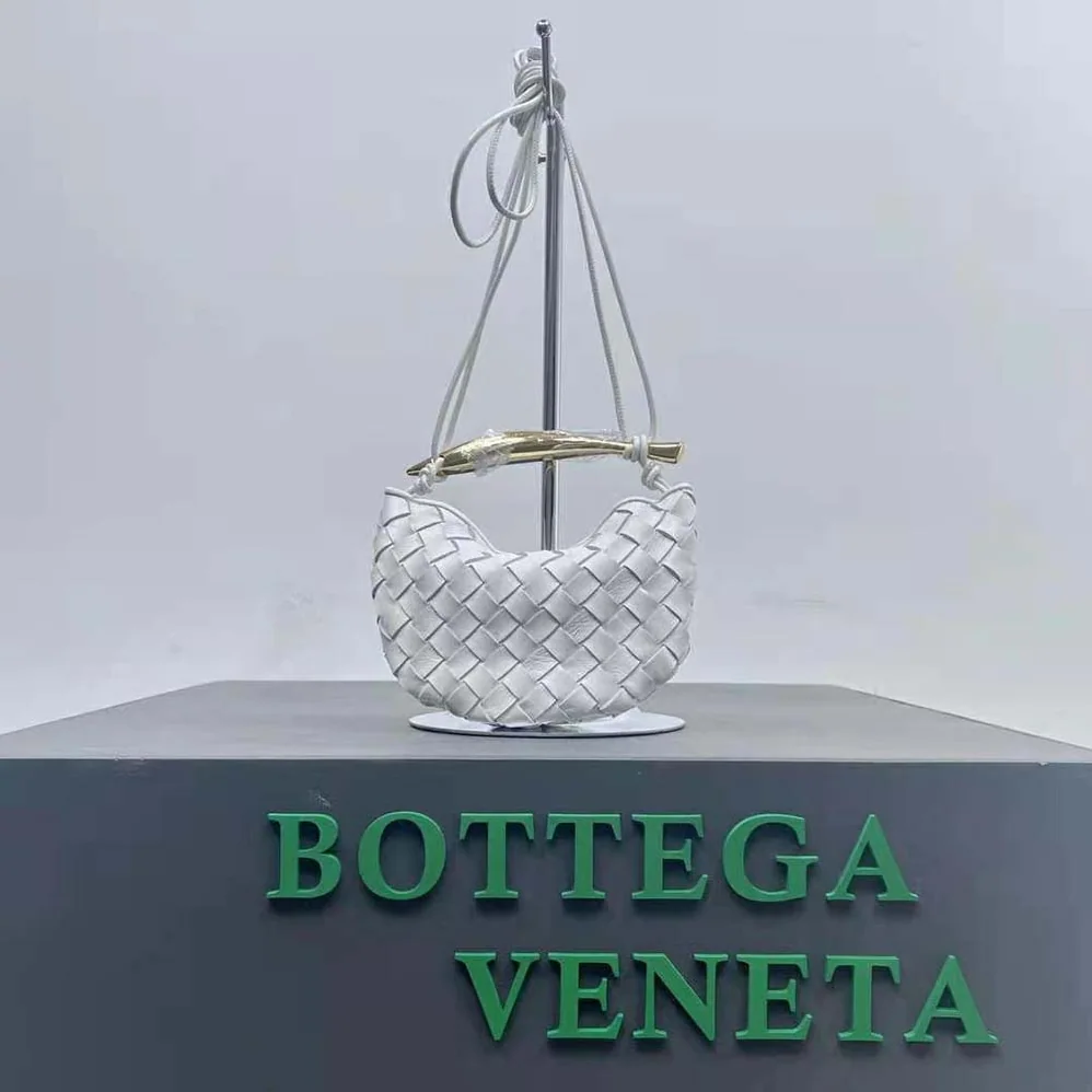 Bottega Veneta Mini Sardine in Supple Lambskin Leather for Women in White Bottega Veneta Mini Sardine in Supple Lambskin Leather for Women in White