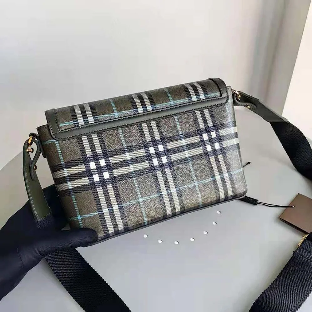 Burberry Note Bag for Women in Green