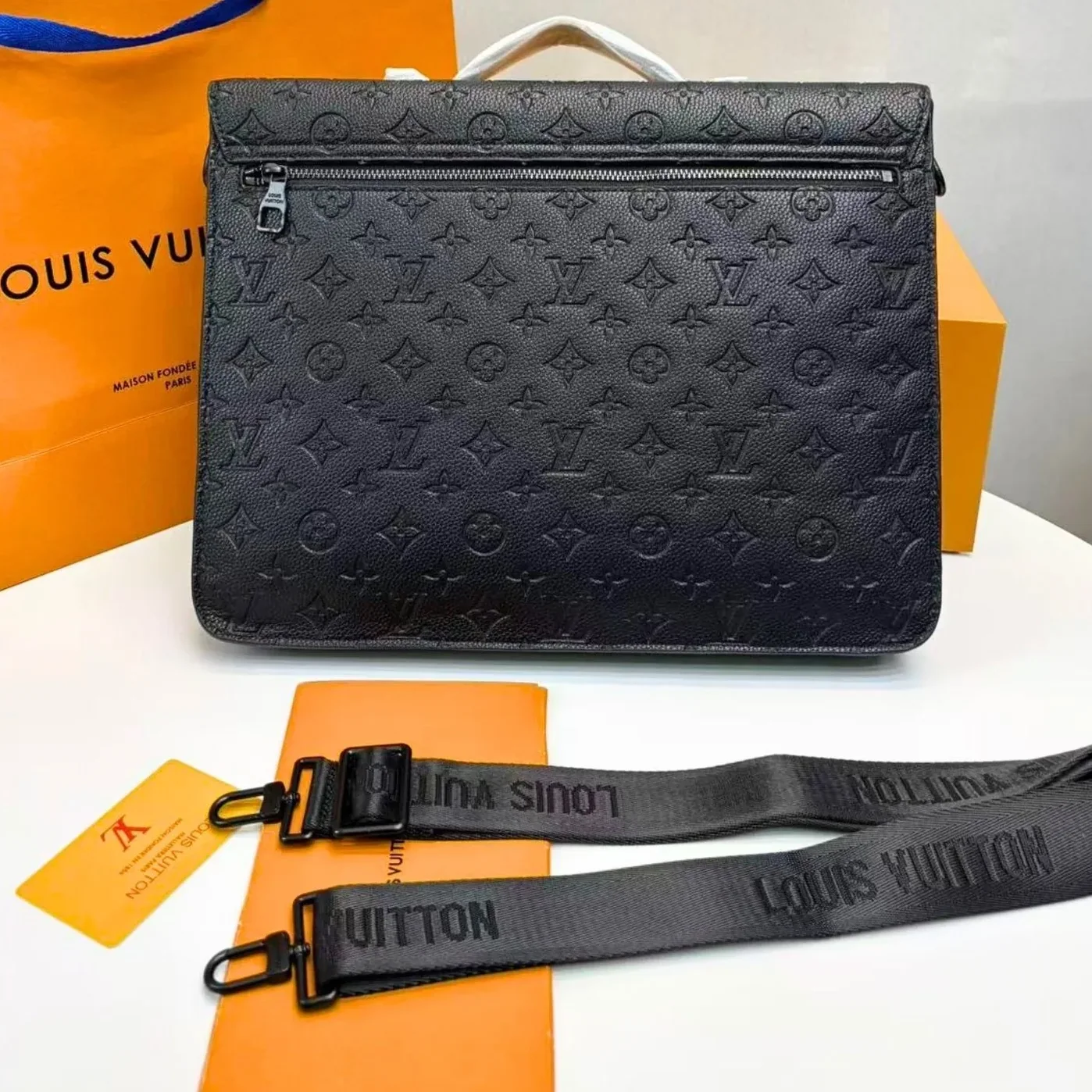 Louis Vuitton S-Lock Briefcase Taurillon Monogram Black Louis Vuitton S-Lock Briefcase Taurillon Monogram Black