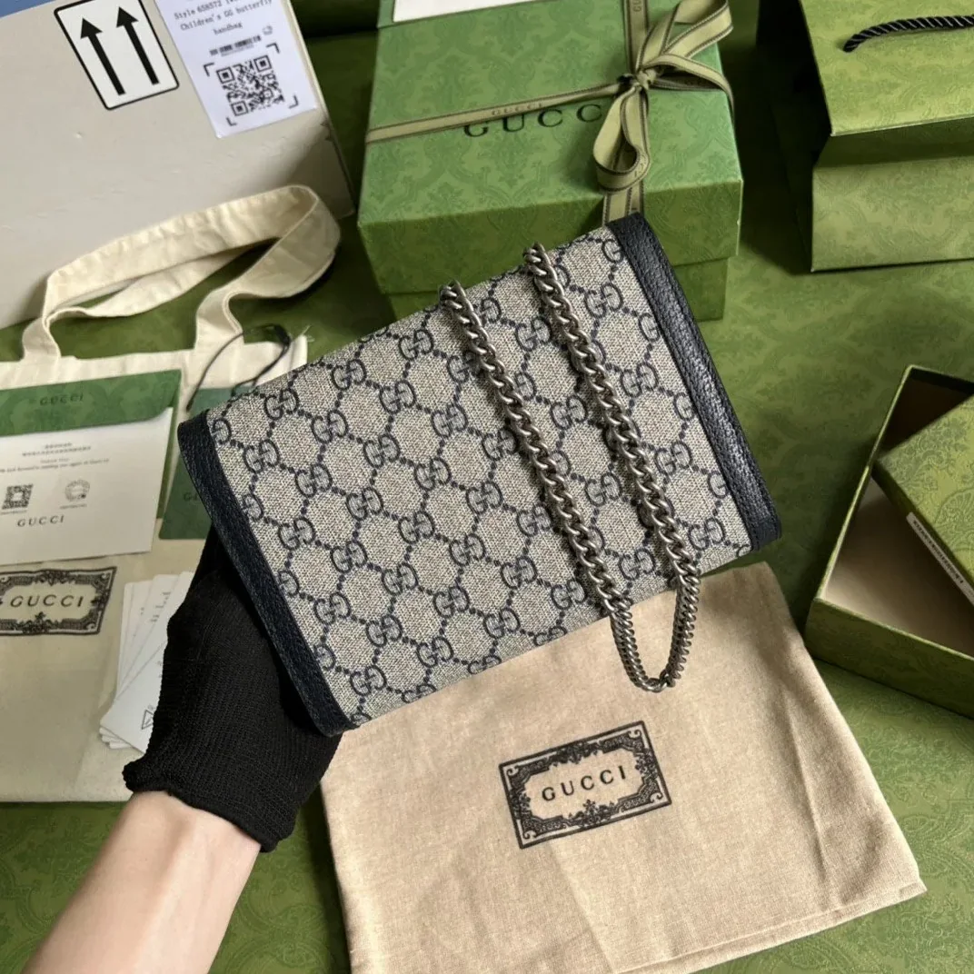 Gucci Dionysus GG Chain Wallet Beige And Blue Supreme Canvas / Gucci Dionysus GG Chain Wallet Beige And Blue Supreme Canvas /