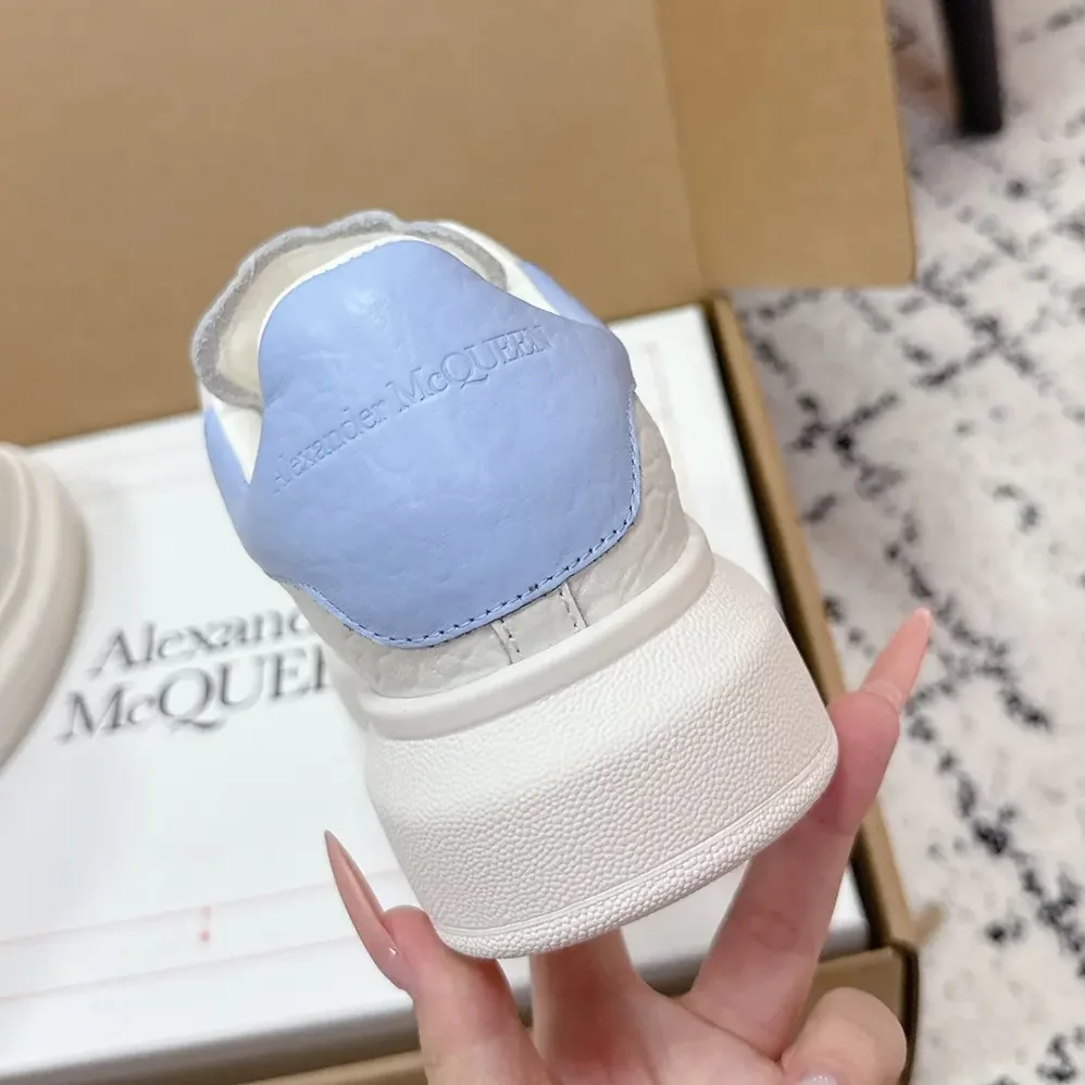 Alexander Mcqueen Oversized Sneaker in Off White for Unisex in Light Blue