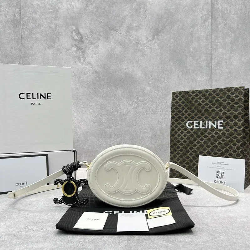 Celine Crossbody Oval Purse Cuir Triomphe White / Celine Crossbody Oval Purse Cuir Triomphe White /