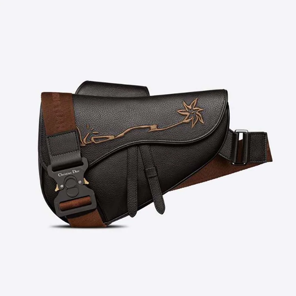 Dior Cactus Jack Dior Saddle Bag Black Grained Calfskin with Embroidered Signature for Men Dior Cactus Jack Dior Saddle Bag Black Grained Calfskin with Embroidered Signature for Men