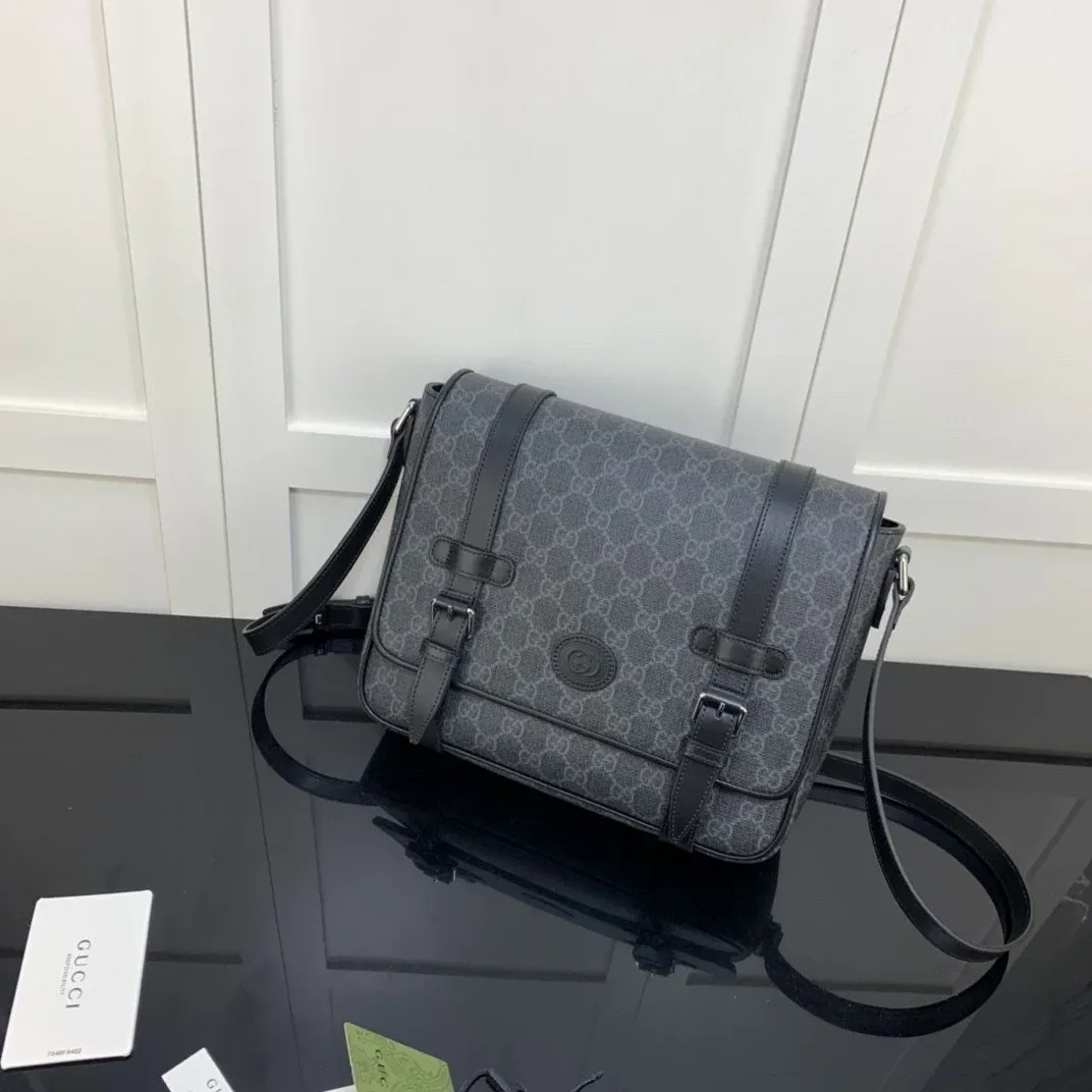 Gucci Messenger Bag Black / GG