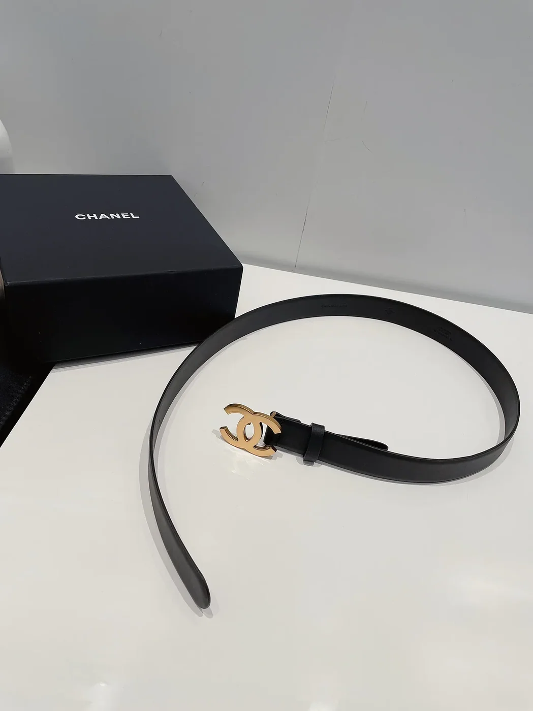 Chanel Gold Tone Interlocking C Buckle Belt Black