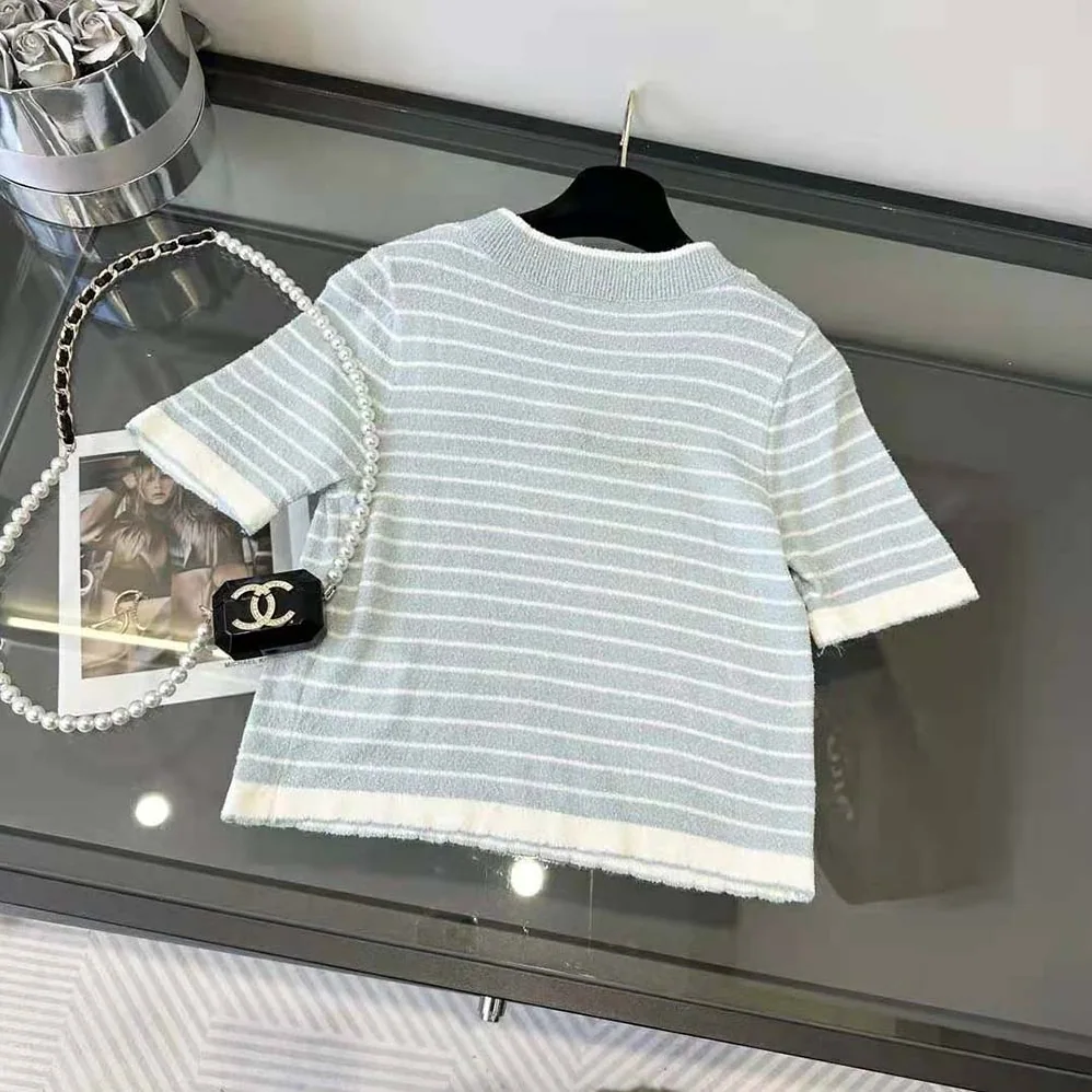 Miu Miu Bouclé Cotton Crew for Women in Neck Sweater Miu Miu Bouclé Cotton Crew for Women in Neck Sweater