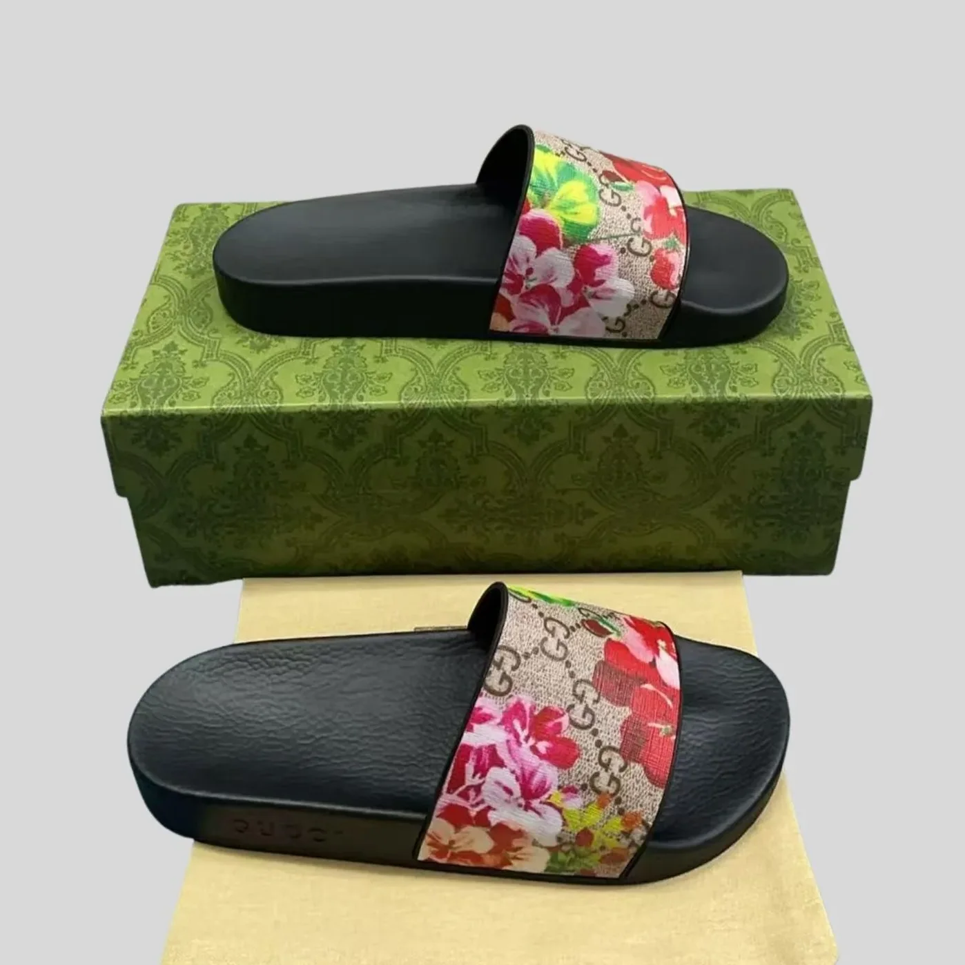 Gucci Blooms Supreme Floral Slide Sandal Black