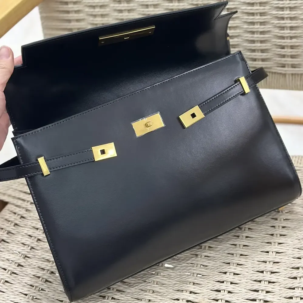 Saint Laurent YSL Manhattan Top-handle in Box Saint Laurent for Women in Black Saint Laurent YSL Manhattan Top-handle in Box Saint Laurent for Women in Black