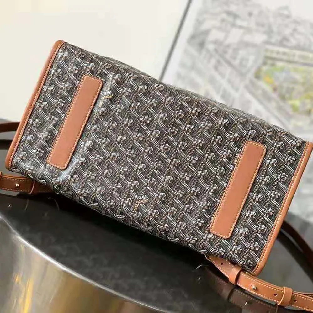 Goyard Saint Léger Backpack in Goyardine Canvas & Chevroches Calfskin for Women in Brown Goyard Saint Léger Backpack in Goyardine Canvas & Chevroches Calfskin for Women in Brown