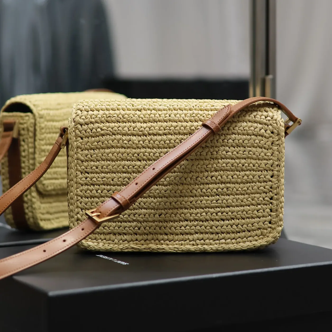 Saint Laurent YSL Solferino Medium in Raffia and Vegetable for Women in tanned Leather Saint Laurent YSL Solferino Medium in Raffia and Vegetable for Women in tanned Leather