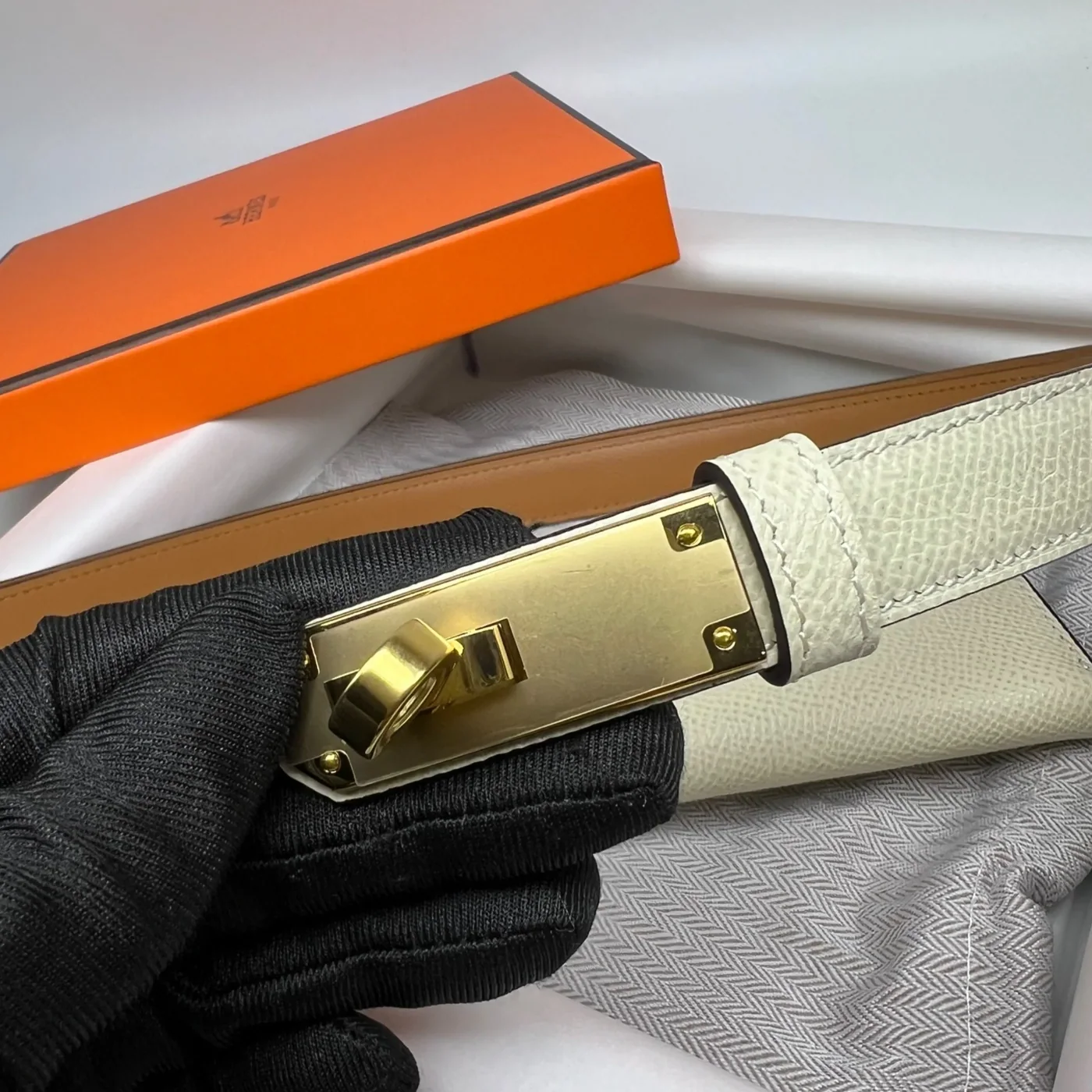 Hermes Kelly Pocket 18 Belt Craie Hermes Kelly Pocket 18 Belt Craie