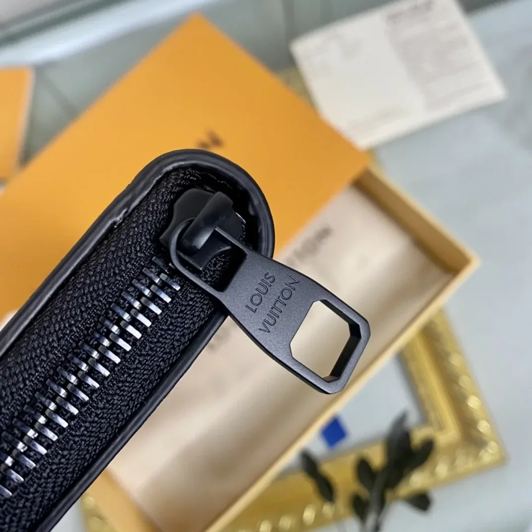 Louis Vuitton Zippy Wallet Trunk Monogram Eclipse