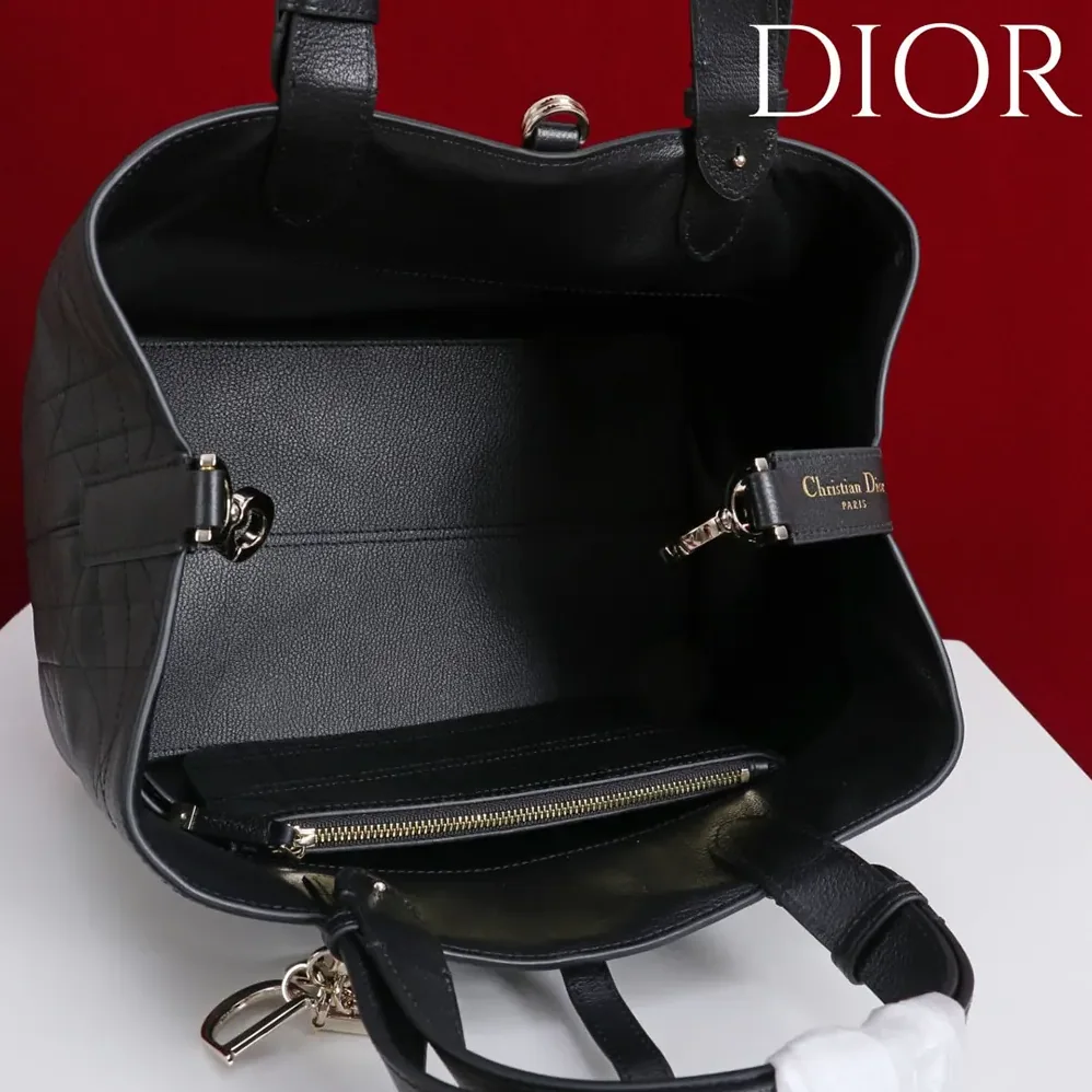 Dior Medium Dior Toujours Bag Black Flat Macrocannage Calfskin for Women
