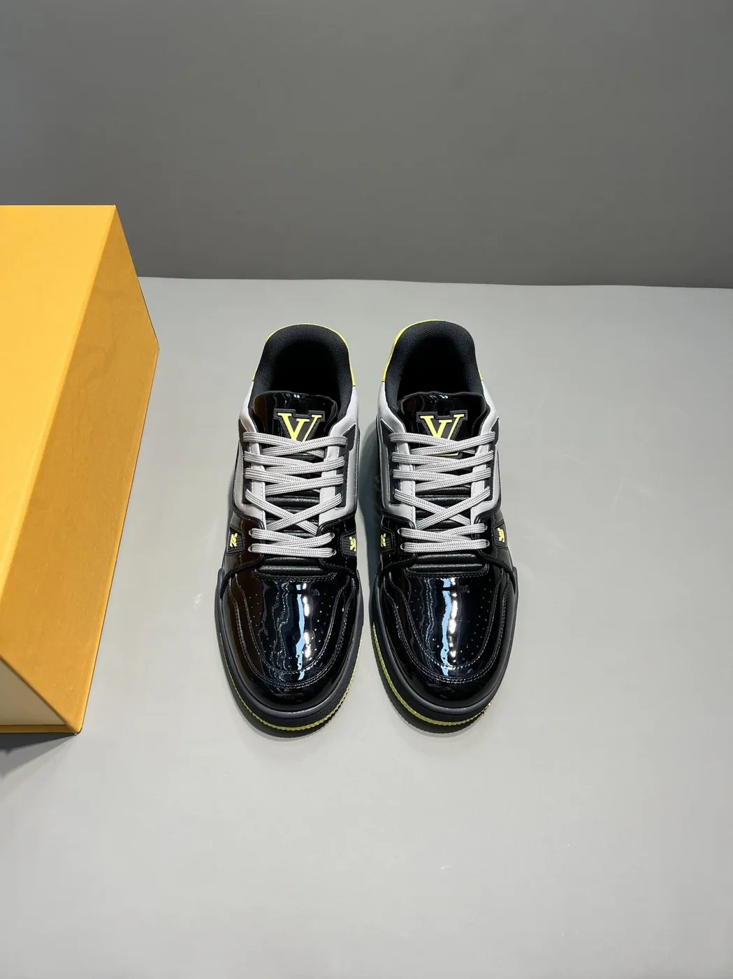 Louis Vuitton Trainer Sneaker Patent Canvas Black Virgil Abloh LV 1A9JTV