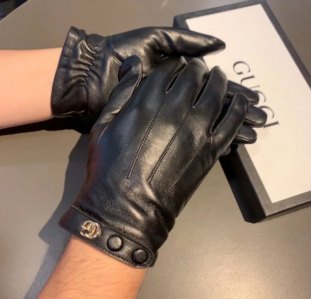 Gucci Gloves With Double G Motif In Black