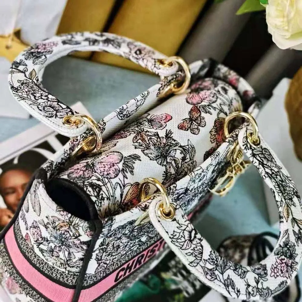Dior Medium Lady D-lite Bag White and Pastel Pink Butterfly Around The World Embroidery for Women Dior Medium Lady D-lite Bag White and Pastel Pink Butterfly Around The World Embroidery for Women