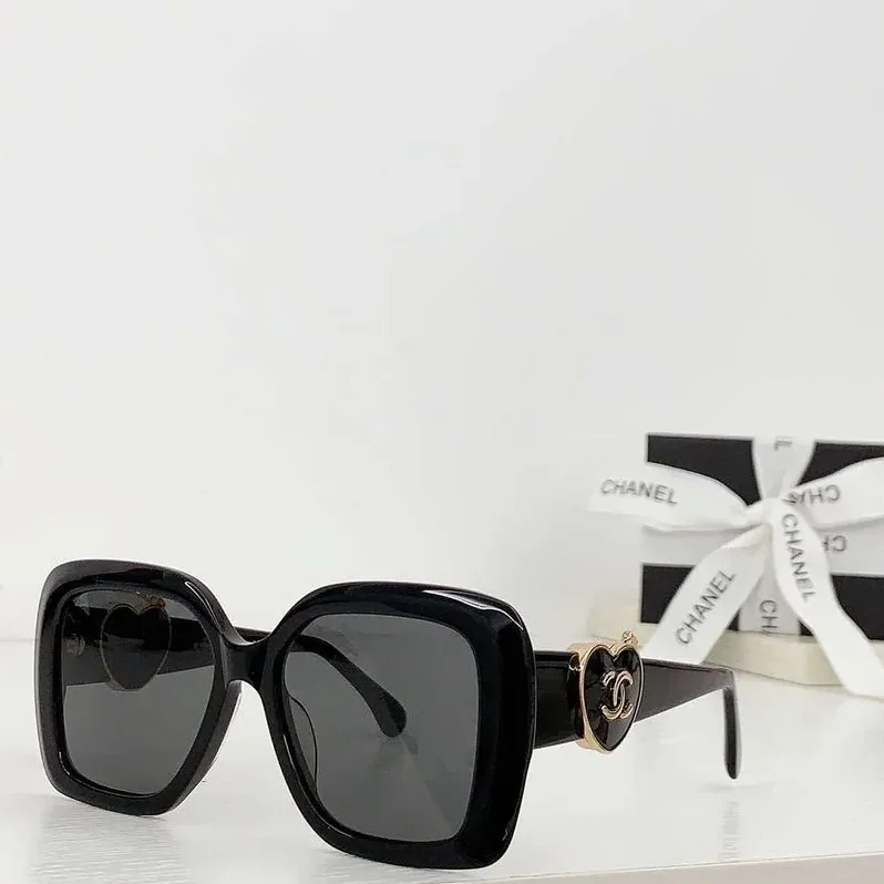 Chanel Square Heart CC Sunglasses Black Chanel Square Heart CC Sunglasses Black
