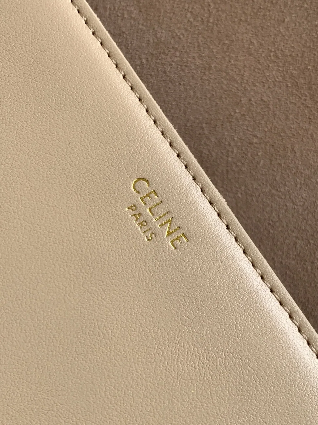 Celine Besace Cuir Triomphe Bag Nude / .03ND Celine Besace Cuir Triomphe Bag Nude / .03ND