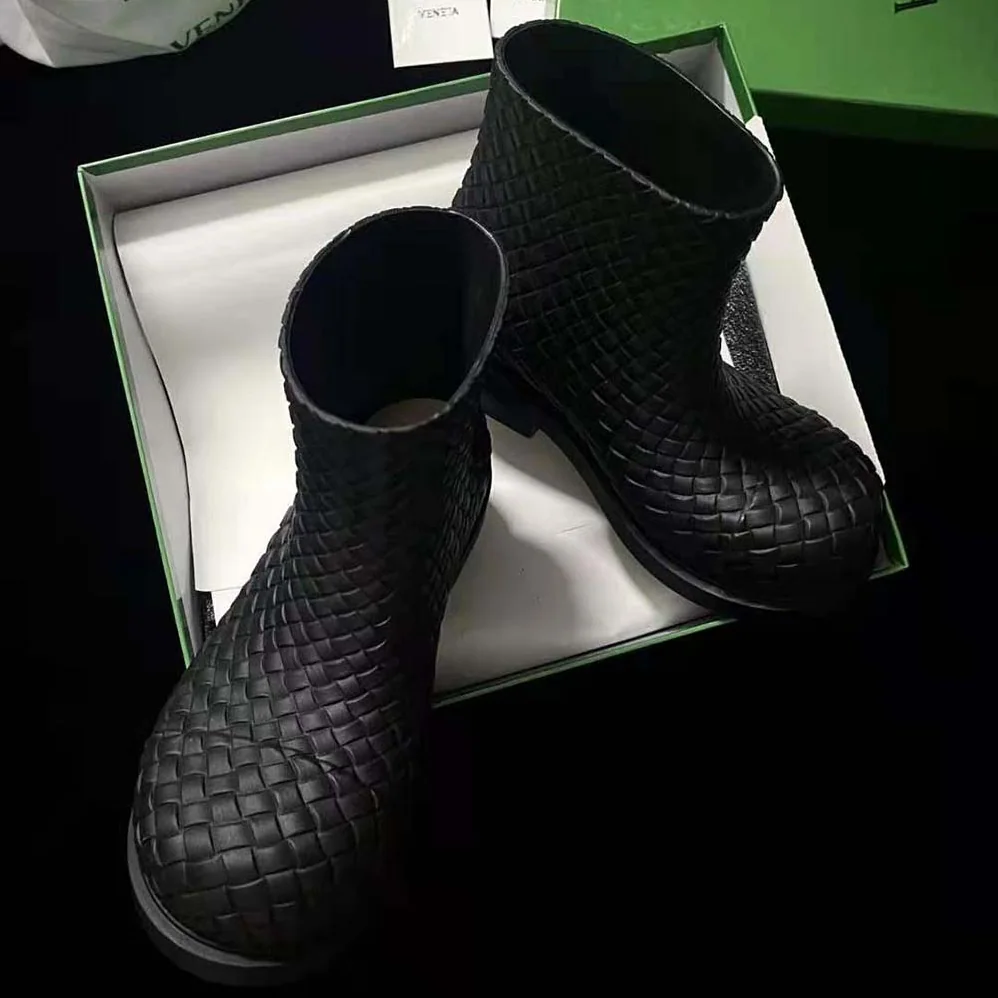 Bottega Veneta Fireman Ankle Boot for Unisex in Black Bottega Veneta Fireman Ankle Boot for Unisex in Black
