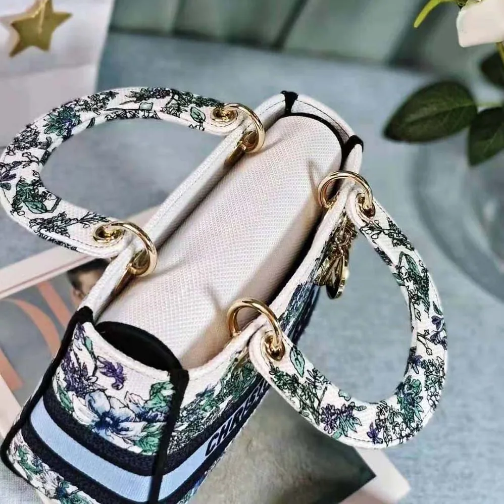Dior Medium Lady D-Lite Bag White Multicolor Flowers Constellation Embroidery for Women Dior Medium Lady D-Lite Bag White Multicolor Flowers Constellation Embroidery for Women