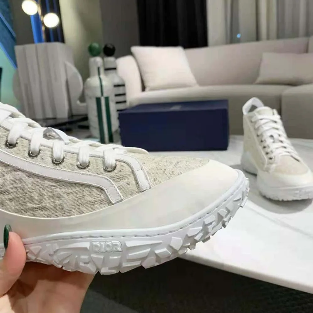 Dior B28 High-top Sneaker Off-White Dior Oblique Jacquard and White Rubber for Unisex