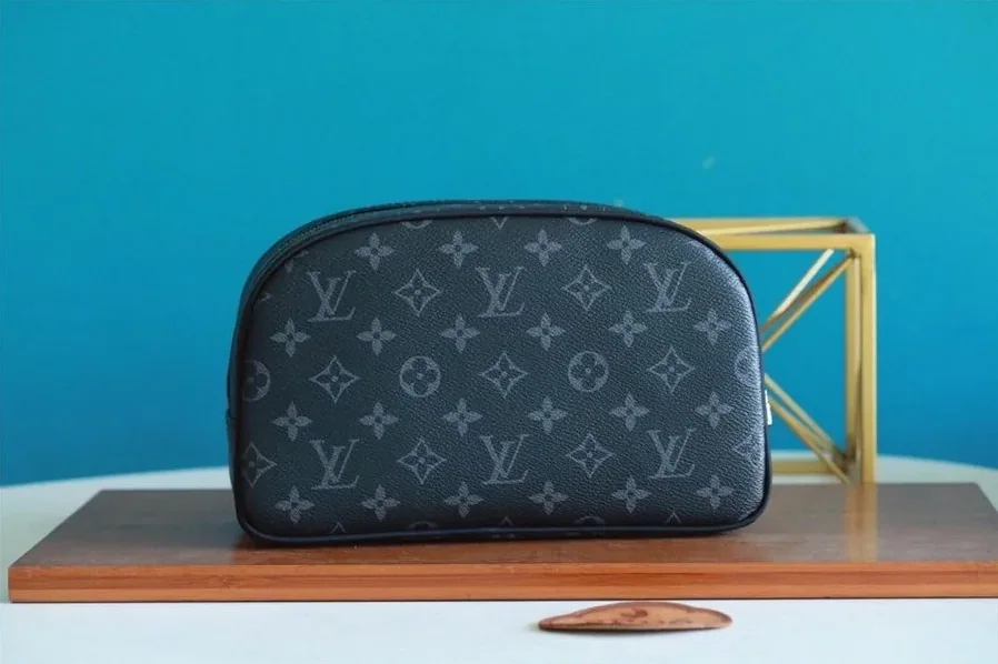 Louis Vuitton Cosmetic Pouch Monogram Eclipse Louis Vuitton Cosmetic Pouch Monogram Eclipse