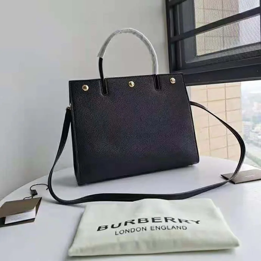 Burberry Small Leather Title Bag for Women in Black Burberry Small Leather Title Bag for Women in Black