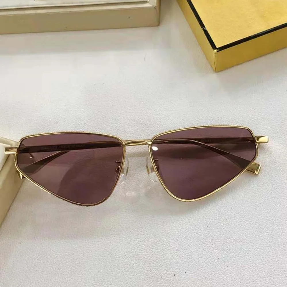 Fendi FF Sunglasses with Purple Lenses for Women Fendi FF Sunglasses with Purple Lenses for Women