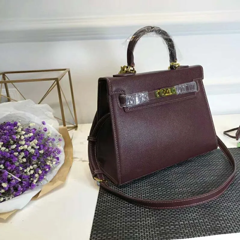 Hermes Kelly Sellier 32 Bag in Togo Leather in Purple Hermes Kelly Sellier 32 Bag in Togo Leather in Purple