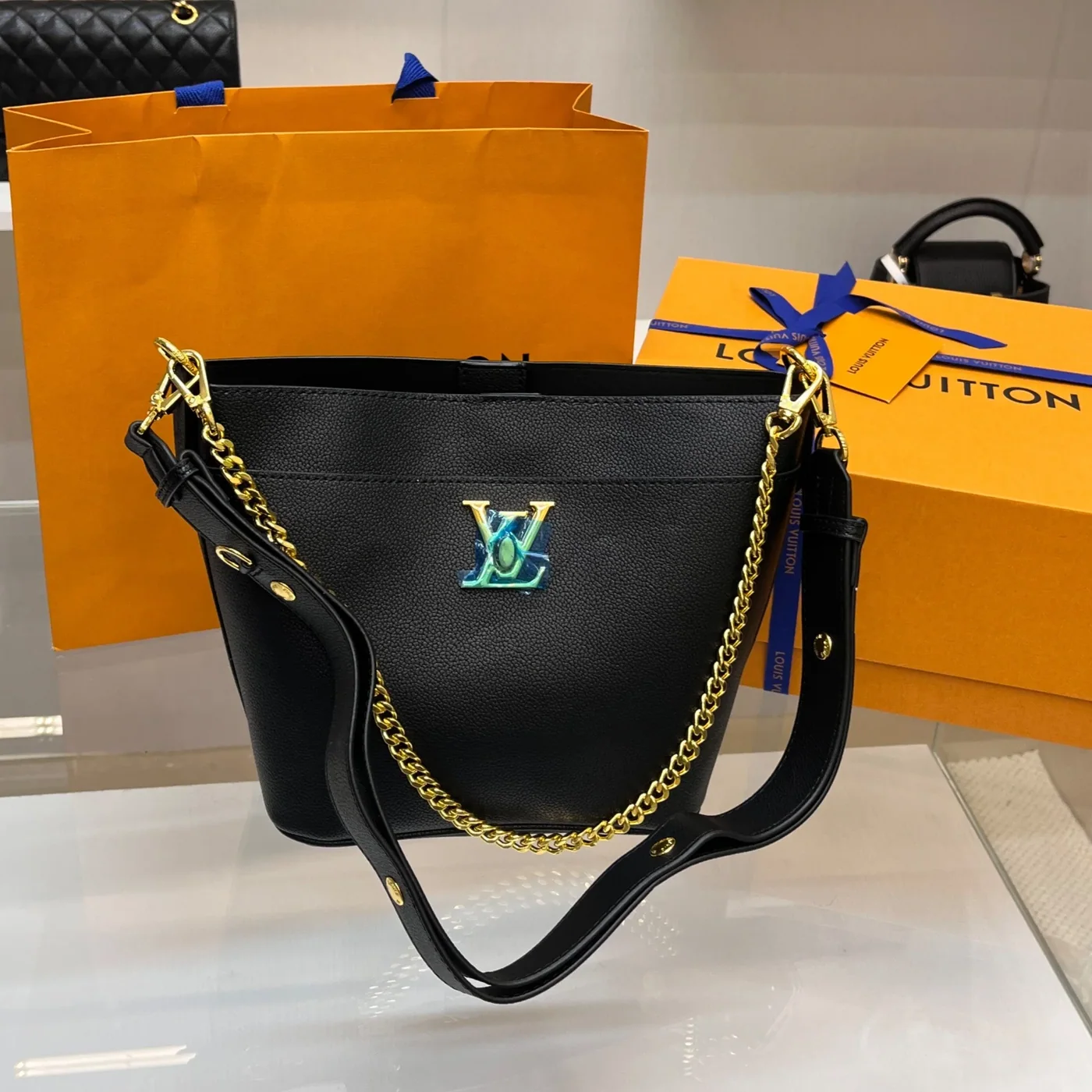 Louis Vuitton Lock And Walk Bag Black - / 8 Inches Louis Vuitton Lock And Walk Bag Black - / 8 Inches