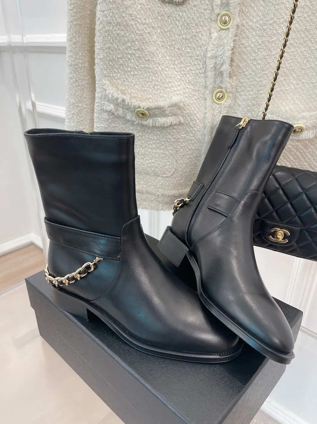 Chanel Ankle Boots With Chain Black / Chanel Ankle Boots With Chain Black /