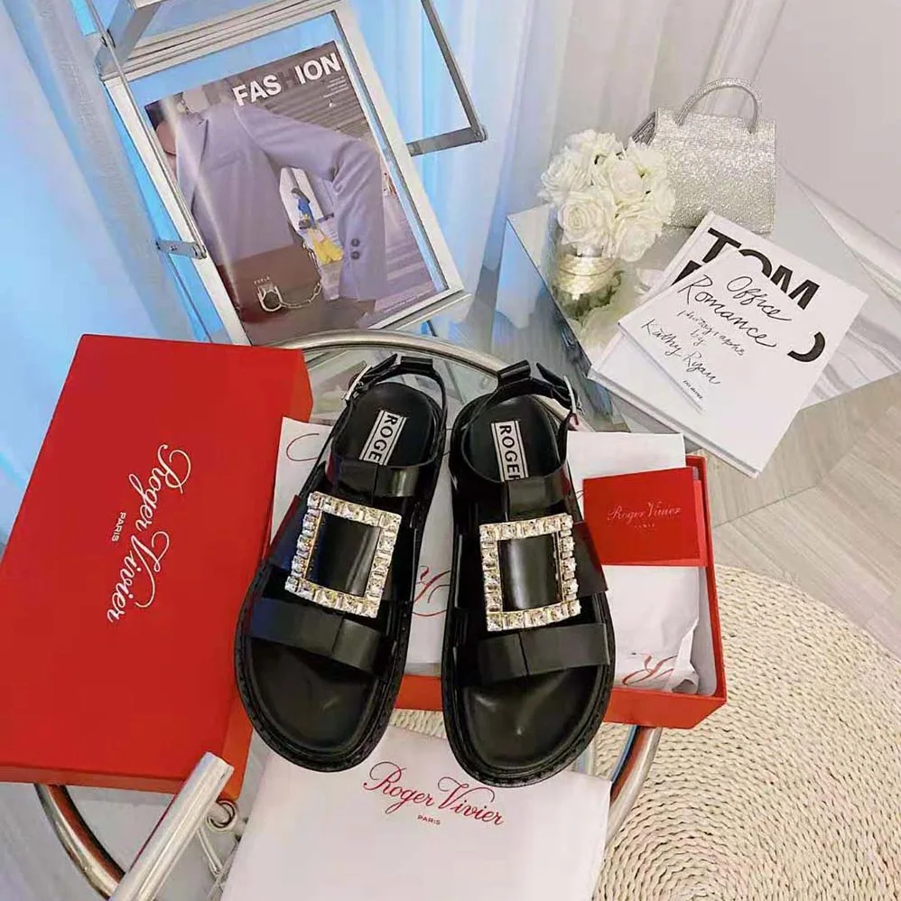 Roger Vivier Viv' Rangers Strass Buckle Sandals in Leather for Women in Black Roger Vivier Viv' Rangers Strass Buckle Sandals in Leather for Women in Black
