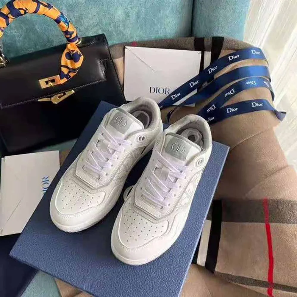Dior B27 Low-Top Sneaker Smooth Calfskin with Dior Oblique Jacquard for Men in White