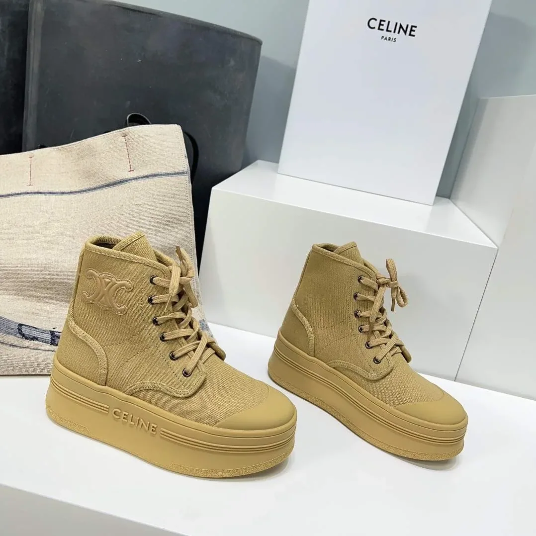 Celine Block With Triomphe Patch In Canvas Beige Celine Block With Triomphe Patch In Canvas Beige