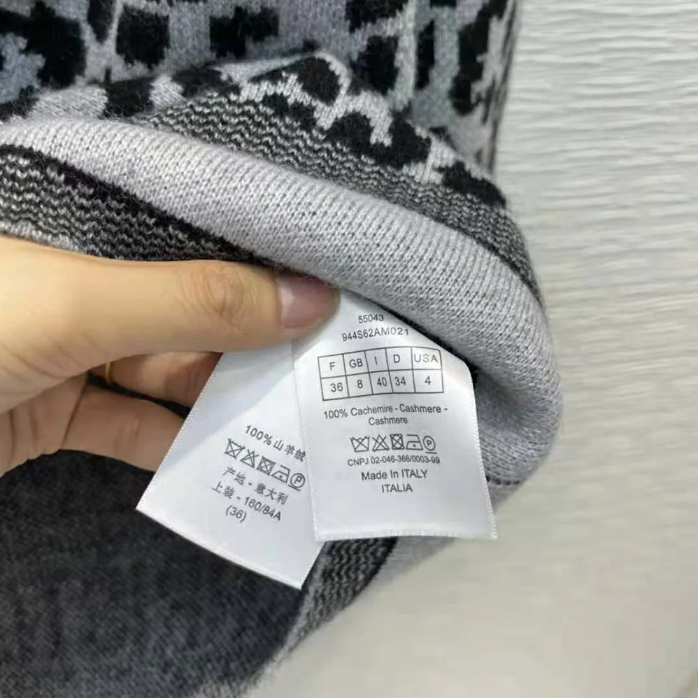 Dior Sweater Black and Gray Mizza Double for Women in Sided Technical Cashmere Dior Sweater Black and Gray Mizza Double for Women in Sided Technical Cashmere
