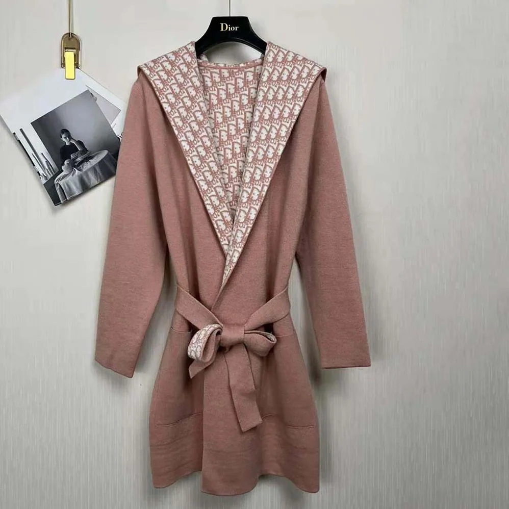 Dior Cropped Coat with Hood and Belt Rose Des Vents Double for Women in Sided Wool Dior Cropped Coat with Hood and Belt Rose Des Vents Double for Women in Sided Wool