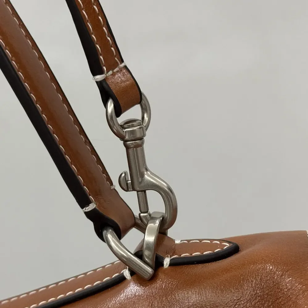 Balenciaga Rodeo Handbag Medium in Tan Cowboy Vegetable Tanned Lambskin Aged for Women in silver Hardware