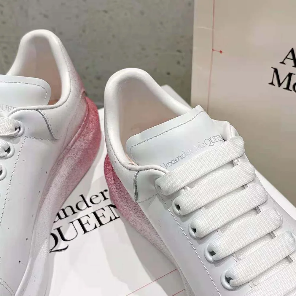 Alexander Mcqueen Oversized Sneaker in White for Women in Pink