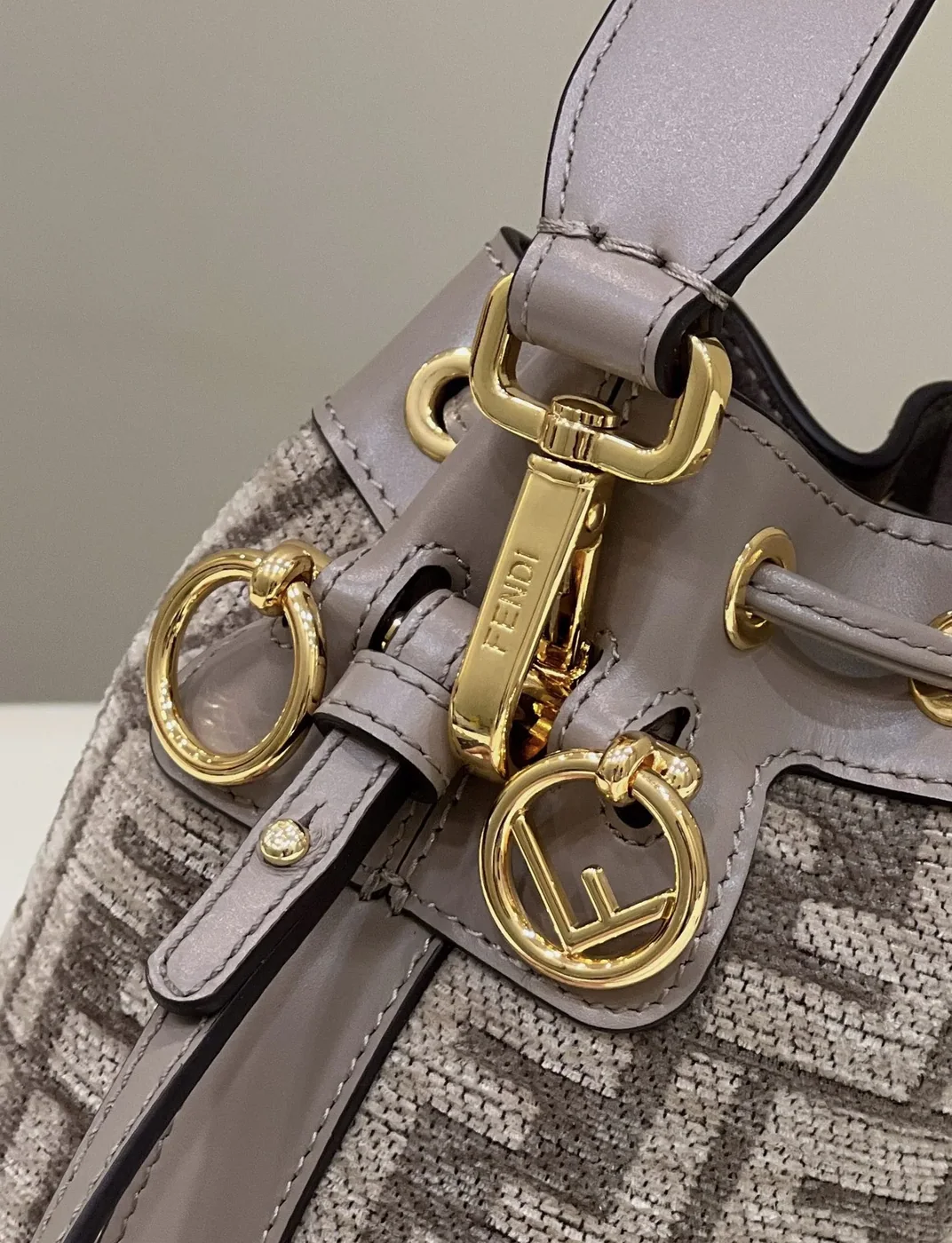 Fendi Mon Tresor Small Beige Bag For Woman /