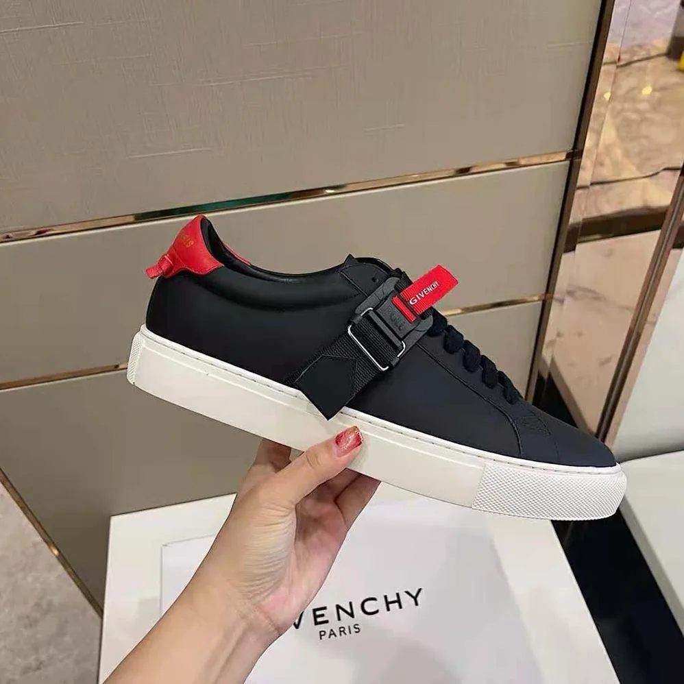 Givenchy Sneakers in Leather with Strap for Men in Black