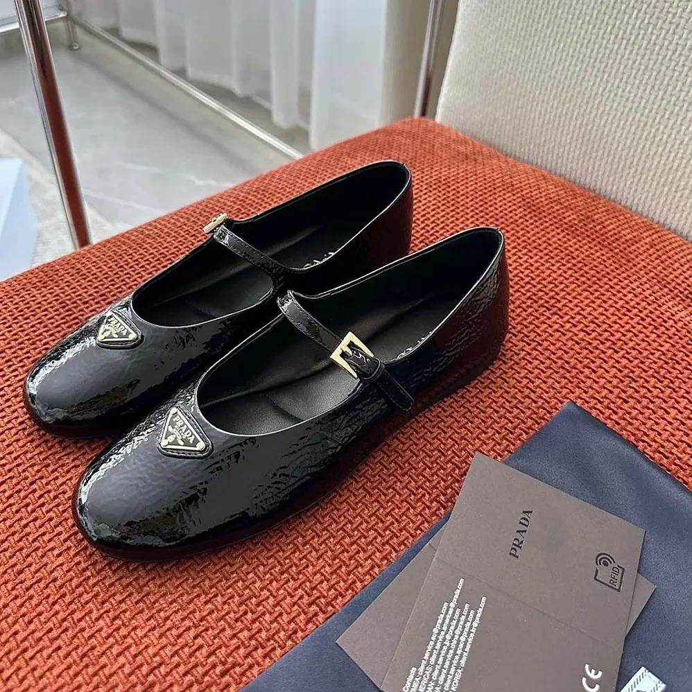 Prada Naplak Patent Leather Ballerinas for Women in Black Prada Naplak Patent Leather Ballerinas for Women in Black