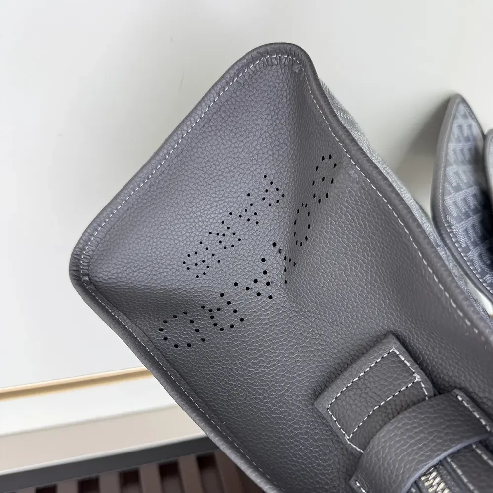 Goyard Hardy Pm Bag for Unisex in Grey