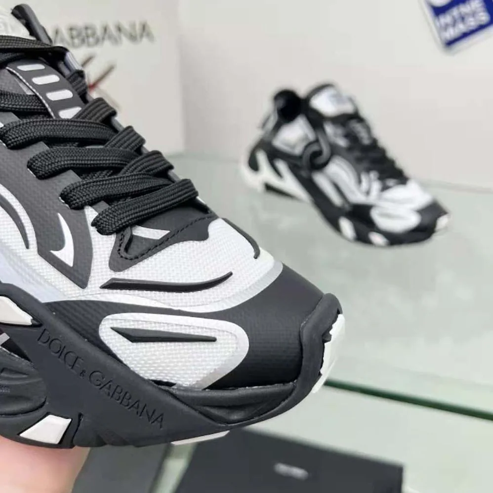 Dolce Gabbana D&G Mesh Fast Sneakers for Men in Black Dolce Gabbana D&G Mesh Fast Sneakers for Men in Black