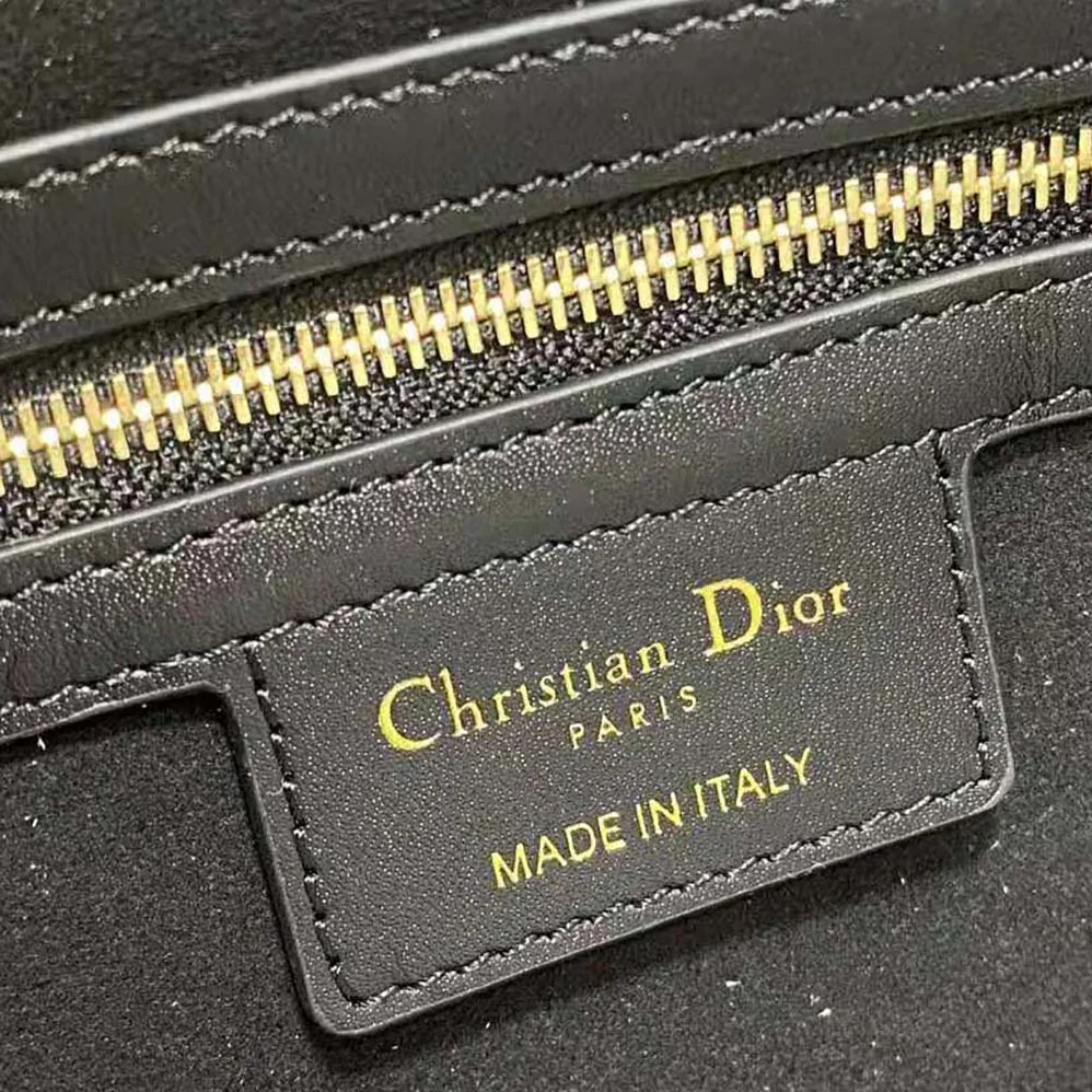 Dior Small 30 Montaigne Avenue Bag Black Box Calfskin for Women Dior Small 30 Montaigne Avenue Bag Black Box Calfskin for Women