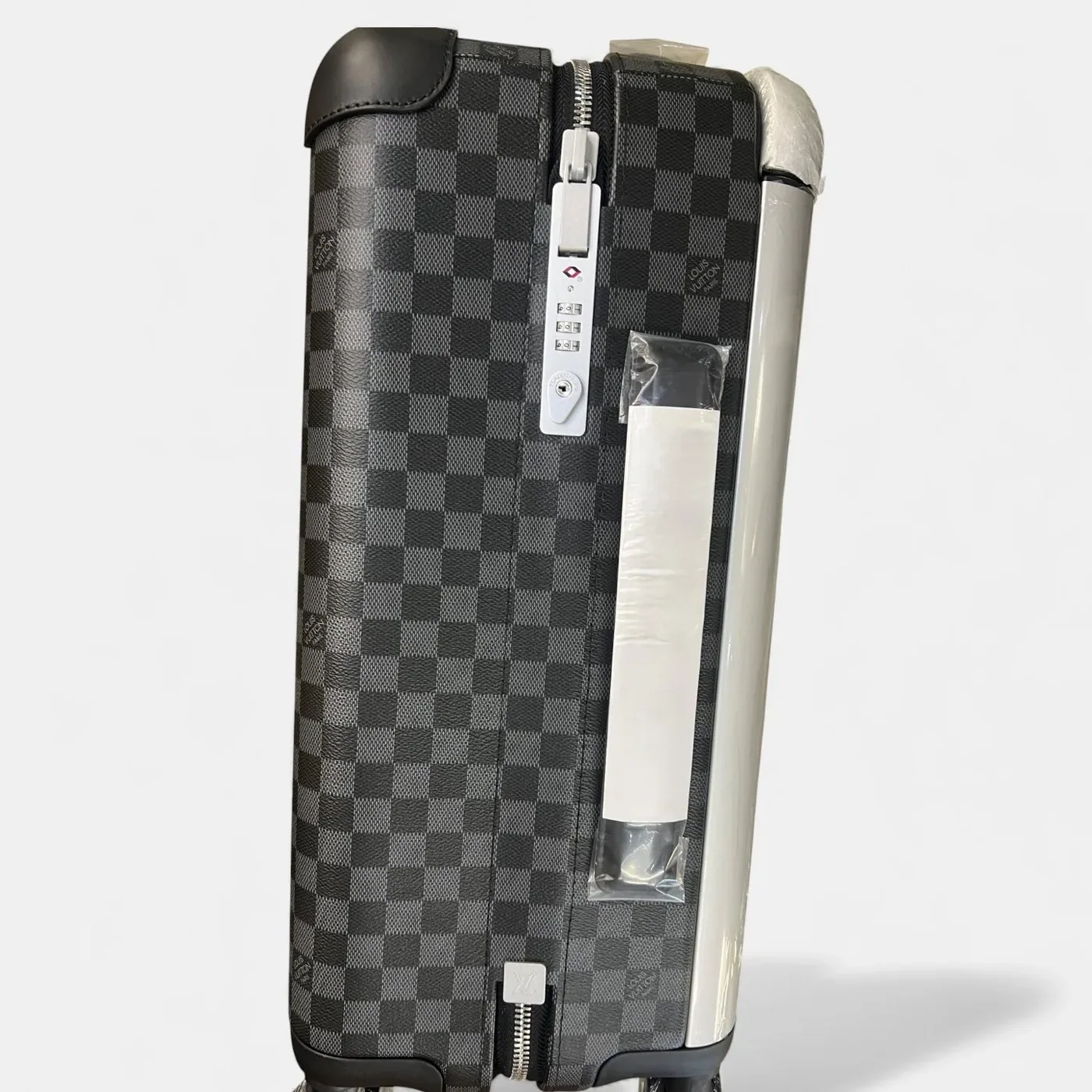 Louis Vuitton Horizon 55 Suitcase in Black Silver Hardware Louis Vuitton Horizon 55 Suitcase in Black Silver Hardware