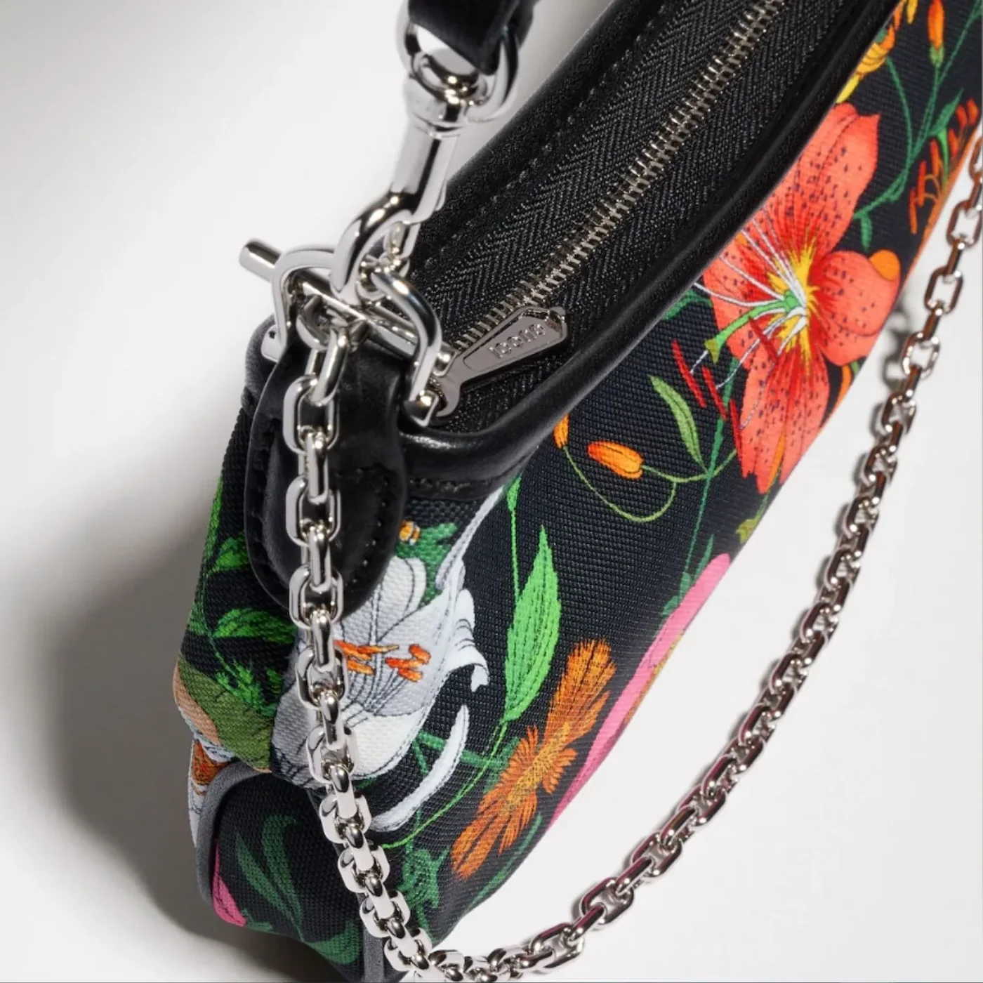 Gucci Gossip Small Shoulder Bag in Black/ Multicolor Silver Hardware Gucci Gossip Small Shoulder Bag in Black/ Multicolor Silver Hardware