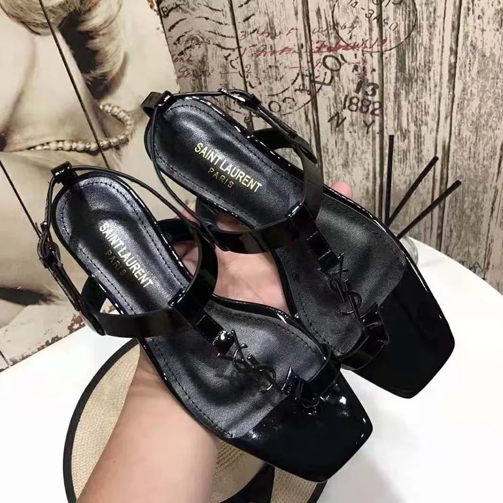 Saint Laurent YSL Cassandra Flat Sandals in Patent Leather with Silver for Women in Tone Monogram
