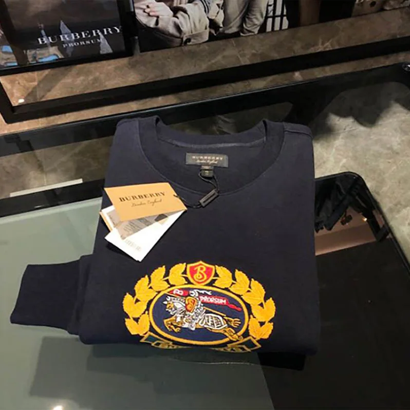 Burberry Reissued Jersey Sweatshirt for Men in Navy Burberry Reissued Jersey Sweatshirt for Men in Navy
