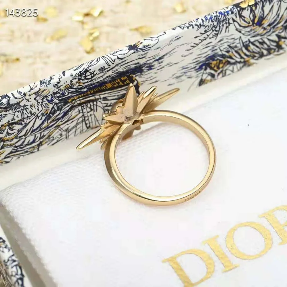 Dior Rêve D'infini Ring Gold for Women in Finish Metal